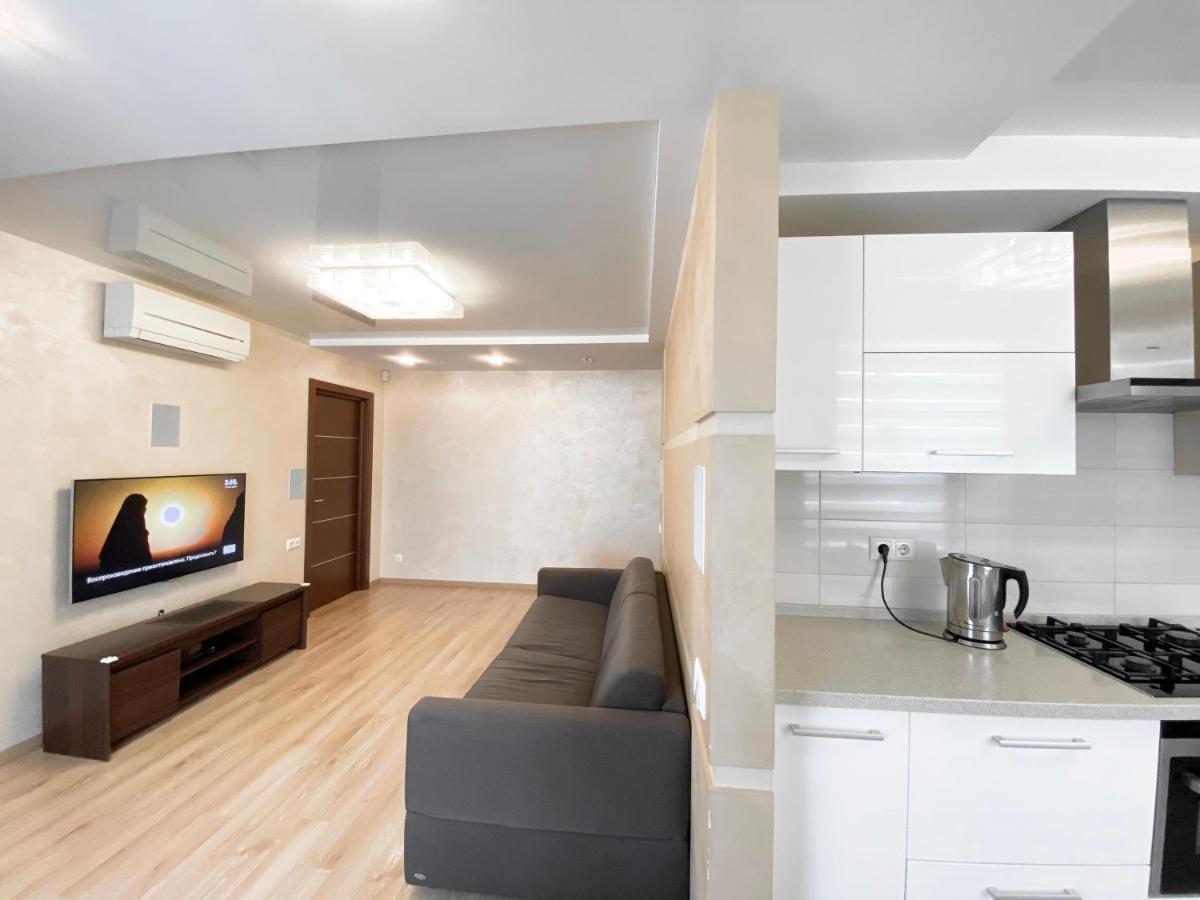 2-Bedroom Apartment Most City Area, Ekaterynoslav Square Днепър Екстериор снимка