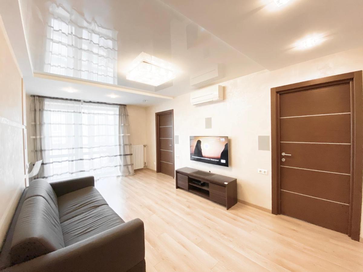 2-Bedroom Apartment Most City Area, Ekaterynoslav Square Днепър Екстериор снимка