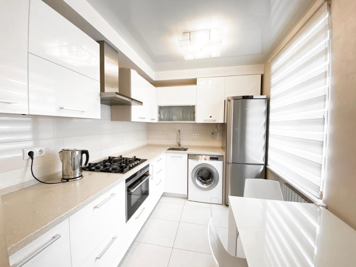 2-Bedroom Apartment Most City Area, Ekaterynoslav Square Днепър Екстериор снимка