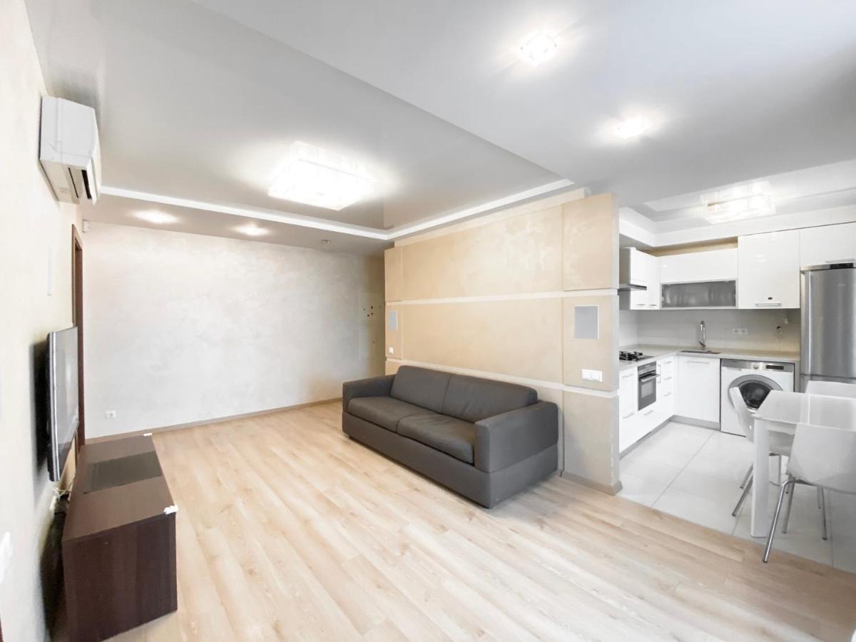 2-Bedroom Apartment Most City Area, Ekaterynoslav Square Днепър Екстериор снимка