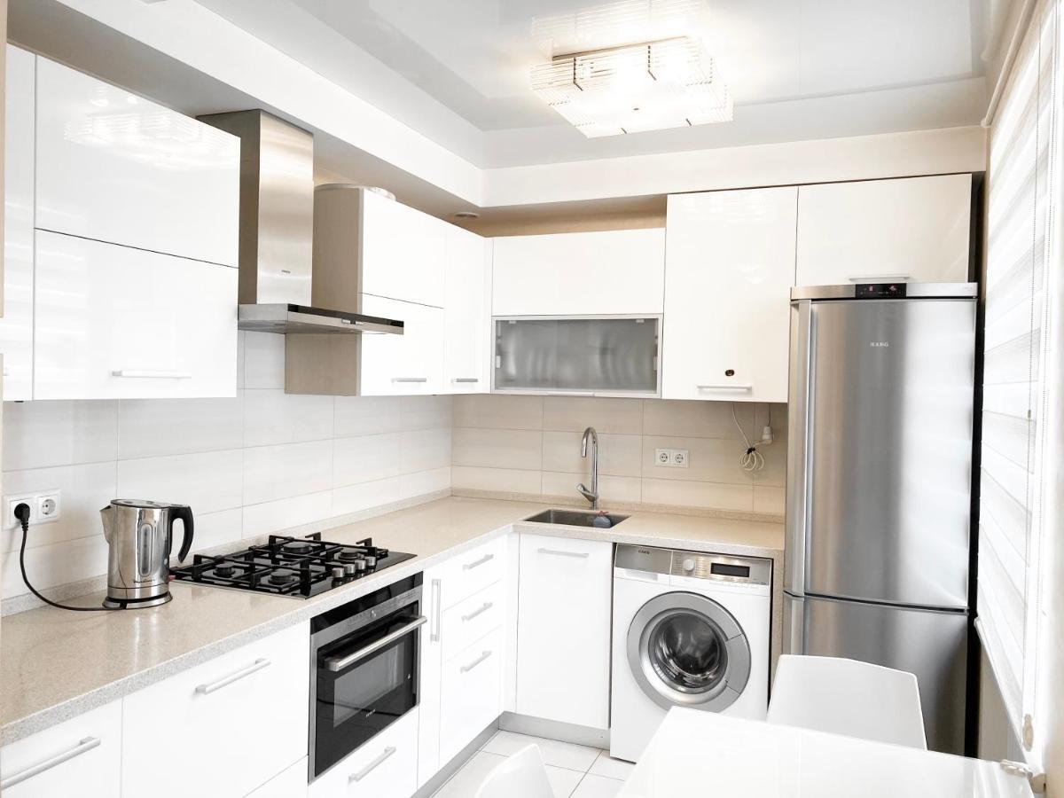 2-Bedroom Apartment Most City Area, Ekaterynoslav Square Днепър Екстериор снимка