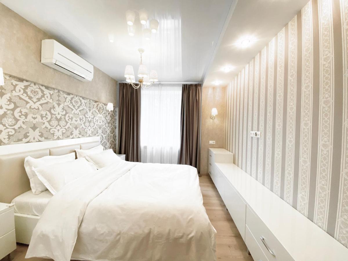 2-Bedroom Apartment Most City Area, Ekaterynoslav Square Днепър Екстериор снимка