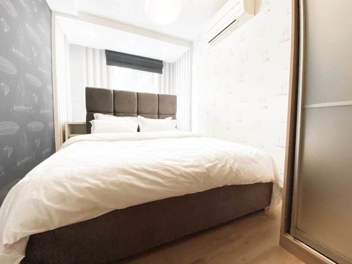 2-Bedroom Apartment Most City Area, Ekaterynoslav Square Днепър Екстериор снимка